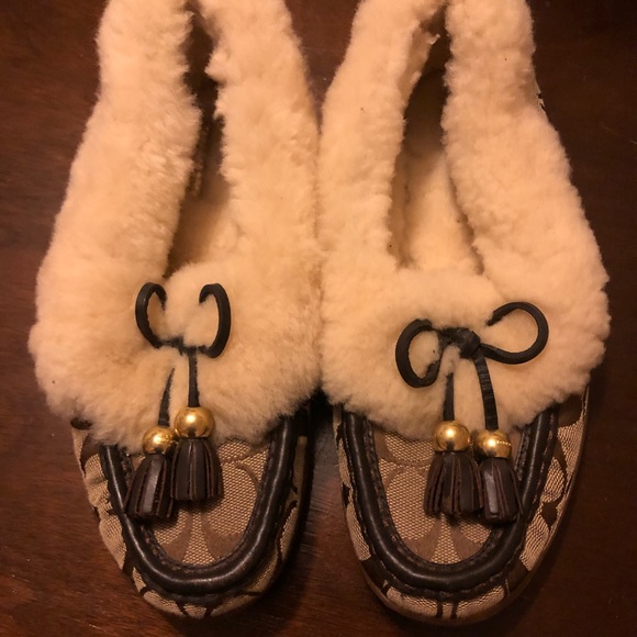 Coach slippers size 6 - Picture 2 of 4